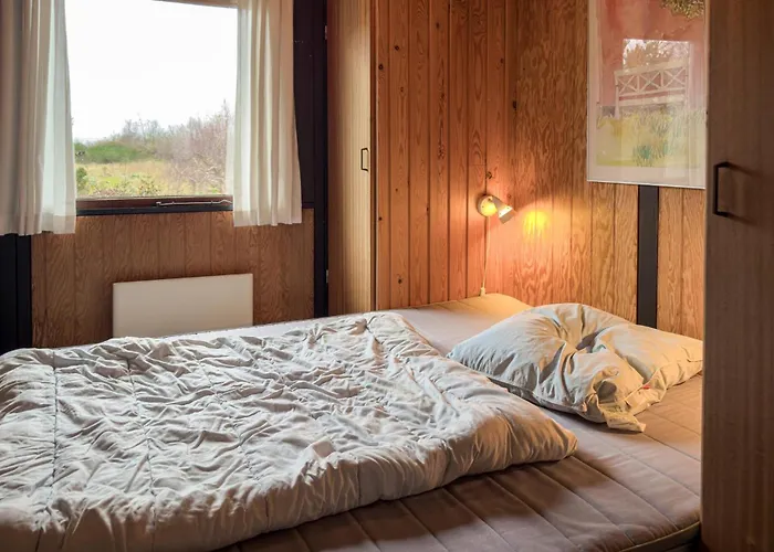 Дом отдыха 3 Bedroom Stunning In *